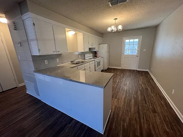 516-518 Harroun Dr #516 — Photo 3