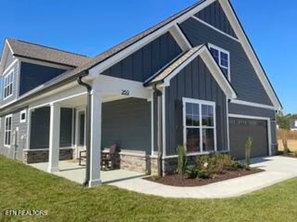 269 Honeysuckle Dr, Lenoir City, TN 37771