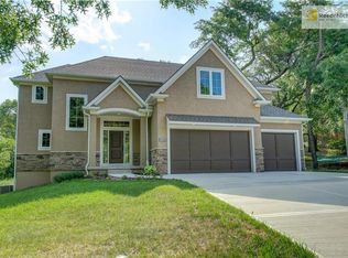 7701 Darnell St, Lenexa, KS 66216