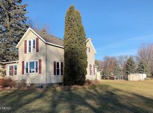 100 W 4th St, Revillo, SD 57259