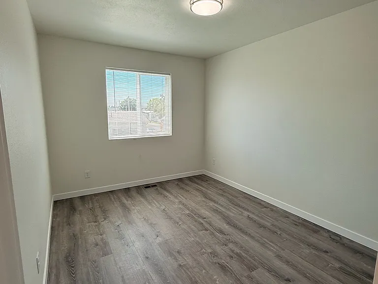 13813 W Redding Dr #B — Photo 8