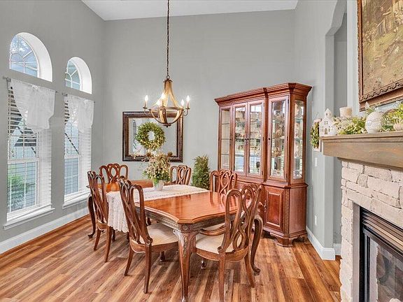 5th image of 3612 Christa Ct
