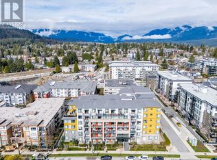 621 Regan Ave #610, Coquitlam, BC V3J 0K1