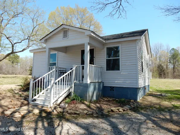 3830 Baldwin Rd S, Hernando, MS 38632