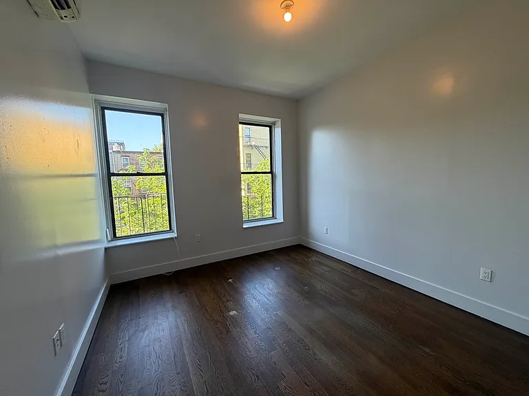 629 Willoughby Ave #2A — Photo 6