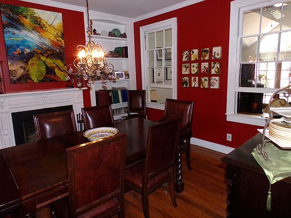 4th image of 1309 Caroline St