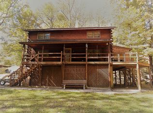 103 Summit Dr, Greentown, PA 18426