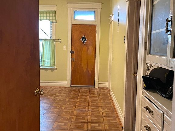3rd image of 1813 S Lawndale Ave