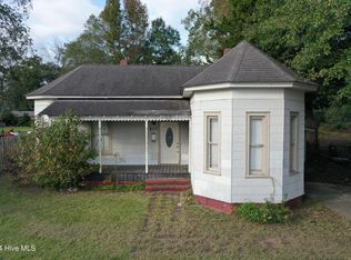 217 E Virgil St, Whiteville, NC 28472