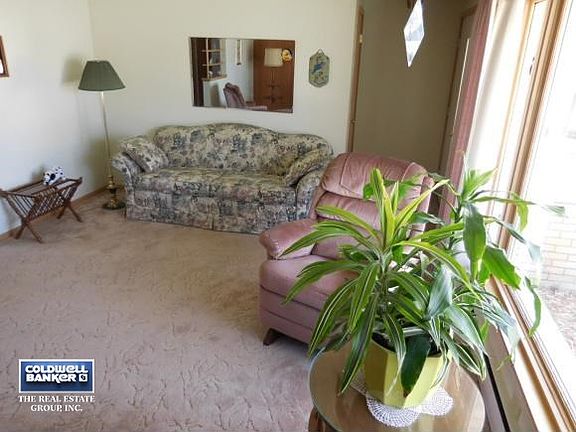 5th image of 1739 Chateau Dr
