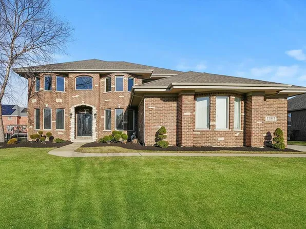 12347 Province Dr, Lemont, IL 60439