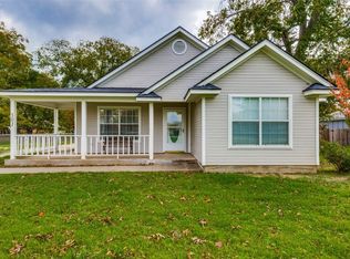 301 S Porch St, Tioga, TX 76271