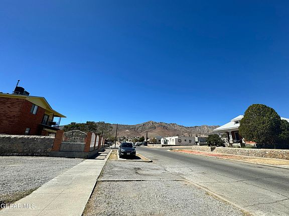 3rd image of 3204 Frankfort Avenue