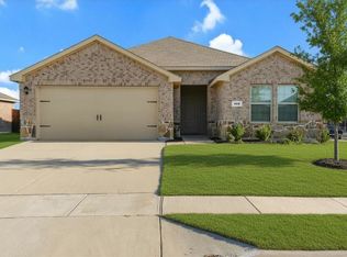 600 Chuck Wagon Dr, Royse City, TX 75189