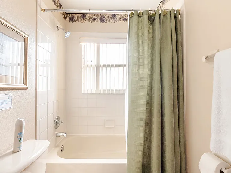 1137 Liberty Hall Dr — Photo 29