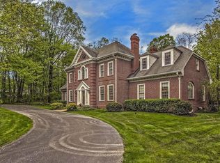 237 Barberry Ln, Valparaiso, IN 46383
