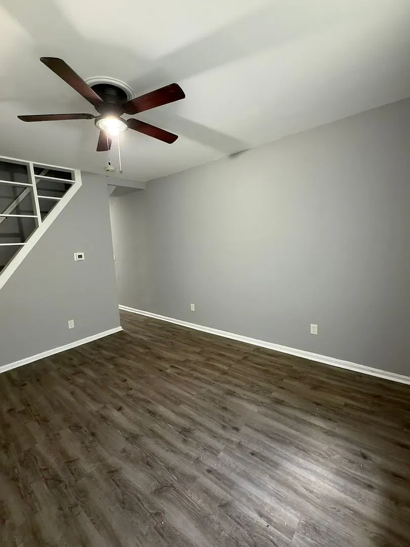 3 Bedroom Townhome in Pigtown — Photo 2