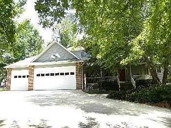 1st image of 139 Royal Oaks Dr
