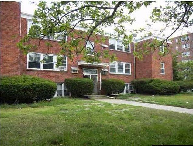 2nd image of 320 8th Ave APT 105