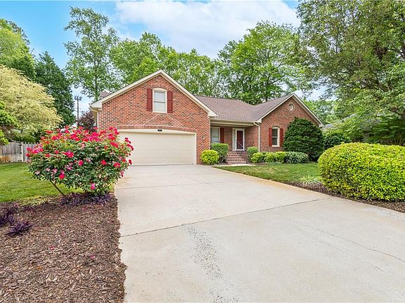 5th image of 511 Ashforth Way
