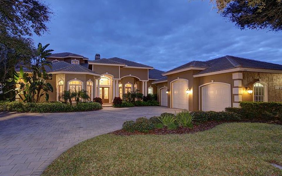 1st image of 1345 Playmoor Dr