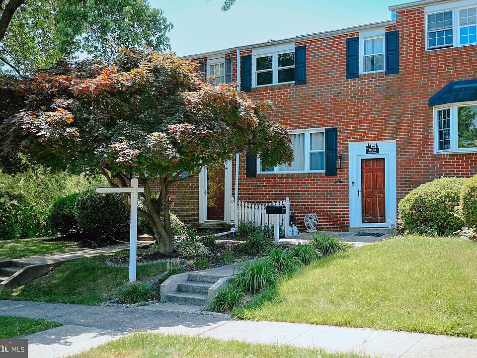 1st image of 989 Regina Dr