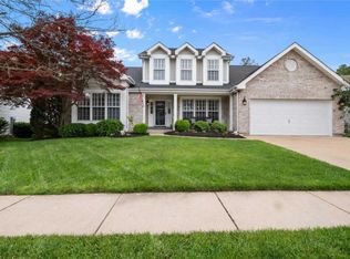 17028 Westridge Oaks Dr, Grover, MO