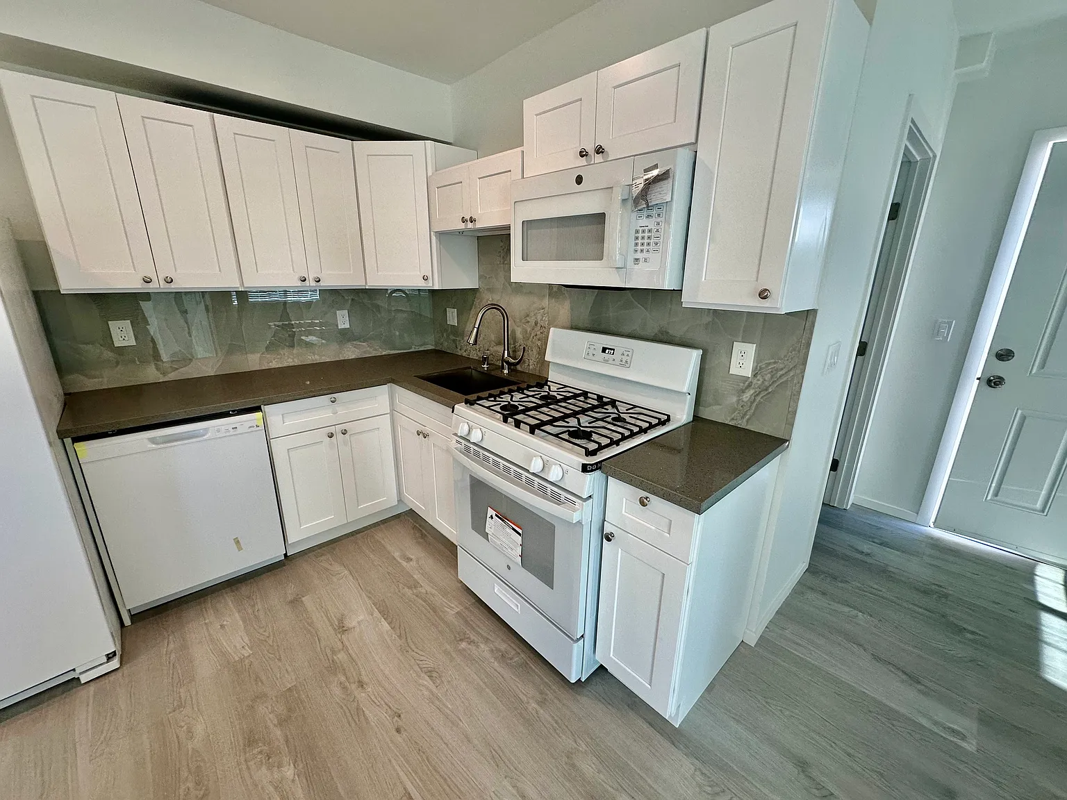 1 bed, 500 sqft, $2,650 — Photo 1