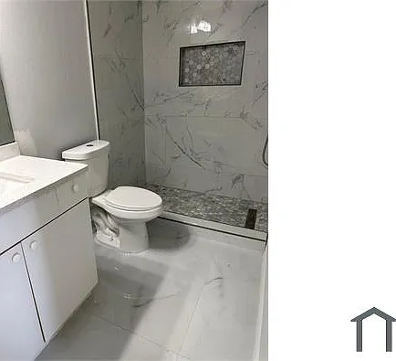 536 SE 7th Ave #536 — Photo 8