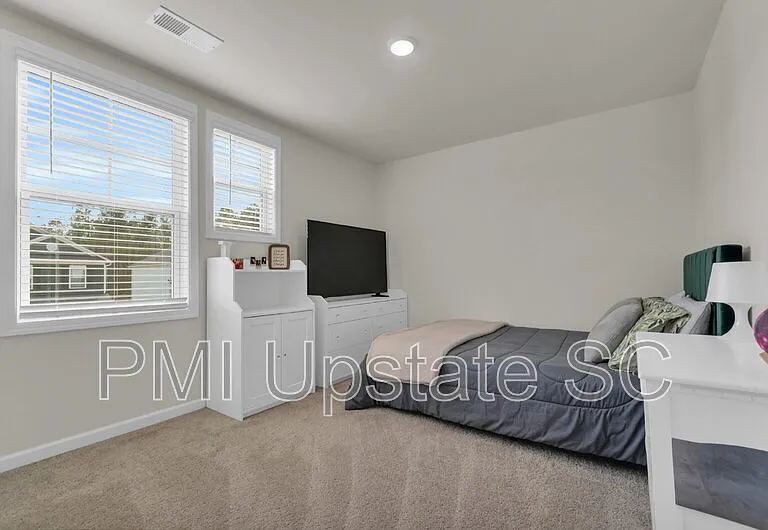 1110 Silverbend Trl — Photo 21