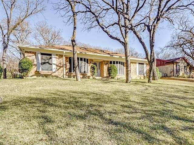 1st image of 3607 Yorkshire Dr
