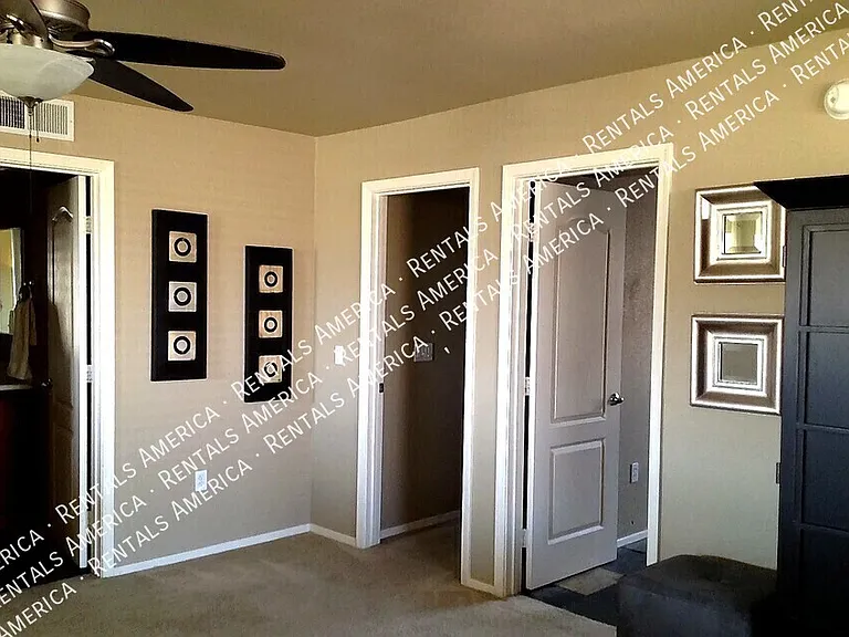 2402 E 5th St #1515 — Photo 12