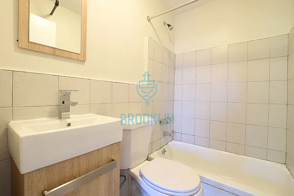 Rented by null | media 15