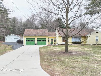 11600 Spencer Rd, Saginaw, MI, 48609