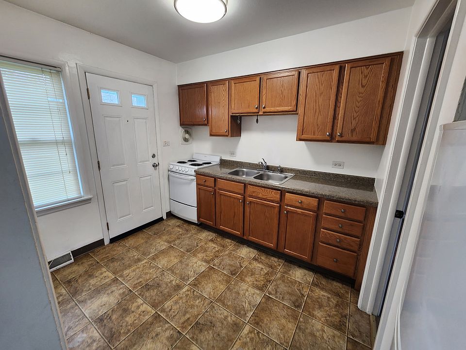 1st image of 1711 North Ave