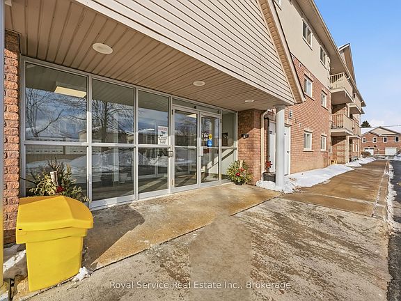 2nd image of 841 Battell St #304