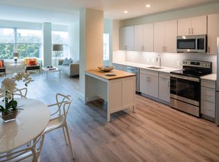 4900 Seminary Rd #810, Alexandria, VA 22311