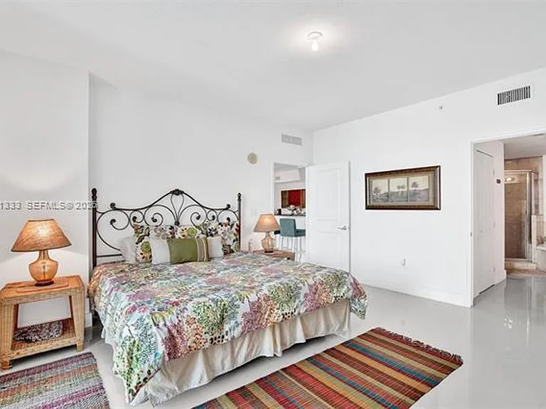 7900 Harbor Island Dr #704 — Photo 22
