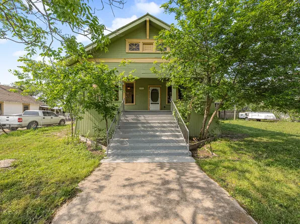 433 E Davilla St, Bartlett, TX 76511