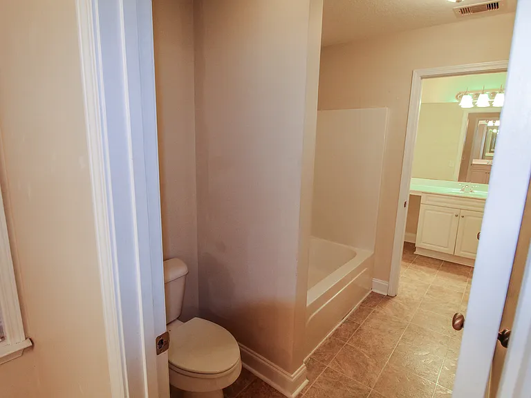 8100 Burkhalter Rd #605 — Photo 11