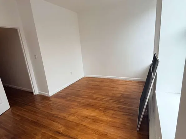 883a Greene Avenue image 5 of 11