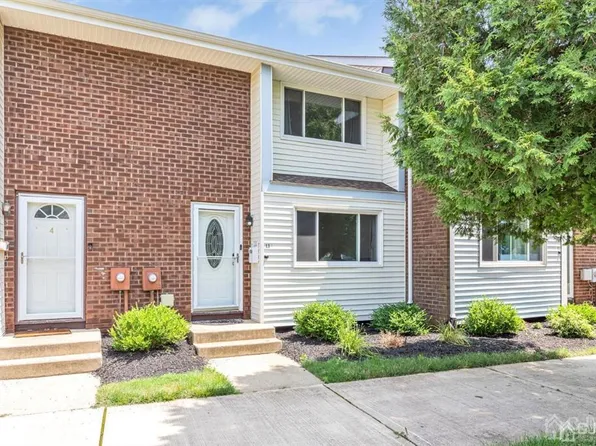3 Lincoln Ln, Dayton, NJ 08810