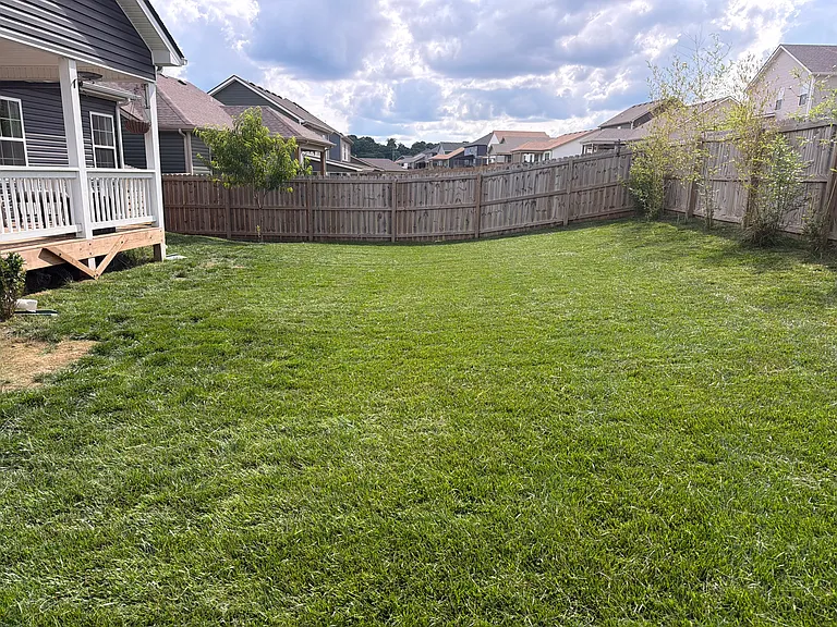 121 Ardell Dr — Photo 4