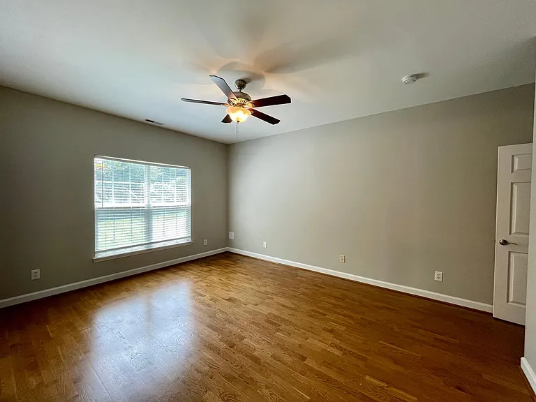 3710 Pemberton Way — Photo 7