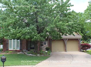 1902 S Nyssa Pl, Broken Arrow, OK 74012