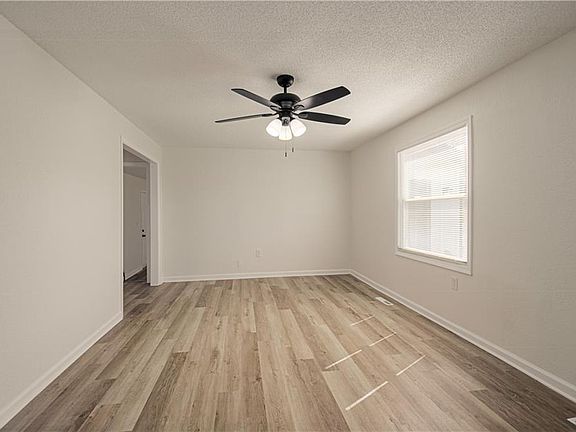 3rd image of 231 Springdale Ave