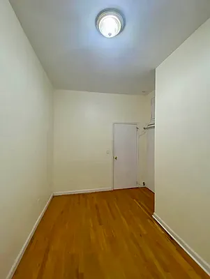 Rented by Oxford Property Group | media 42