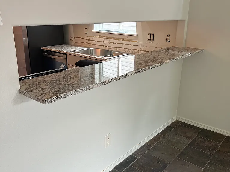 918 SE Portlandia Ave — Photo 4