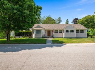 11 Katherine Rd, Woonsocket, RI 02895