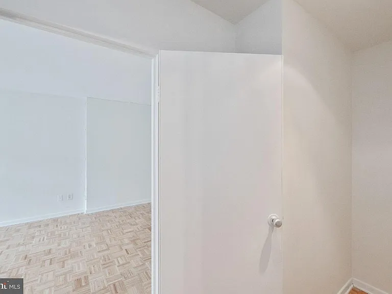 940 25th St NW #103S — Photo 21
